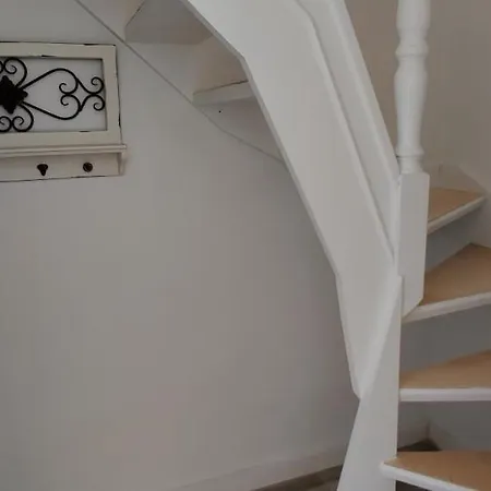 Historic House-1 Minute To The Semesterbostad *