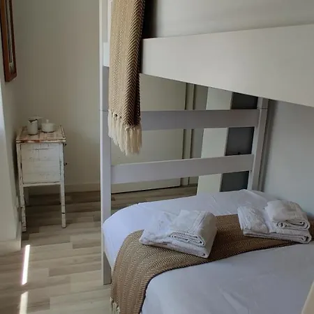 Historic House-1 Minute To The Σπίτι διακοπών