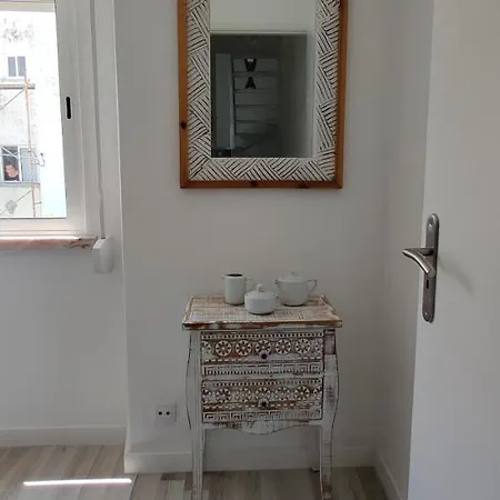 Historic House-1 Minute To The *