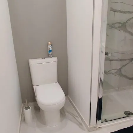 Historic House-1 Minute To The *