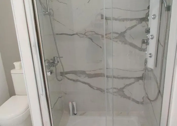 Holiday home Historic House-1 Minute To The