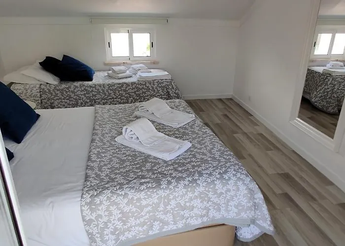 Historic House-1 Minute To The Holiday home Nazare