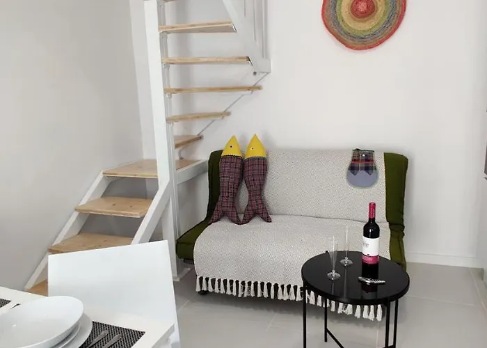 Historic House-1 Minute To The Holiday home