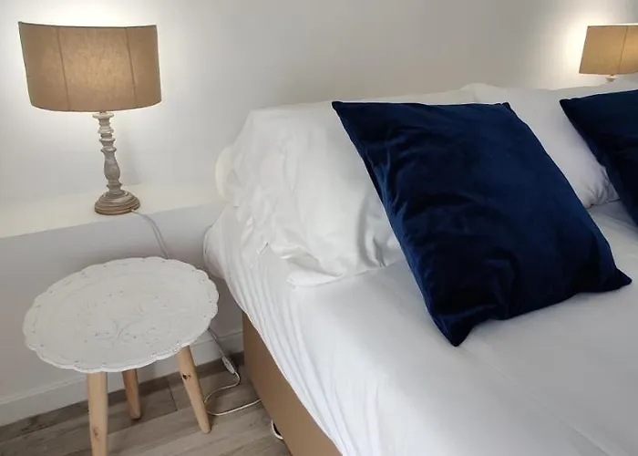 Holiday home Historic House-1 Minute To The